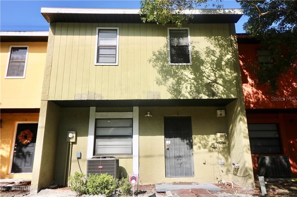 Primary Photo - 8418 N Jones Ave
