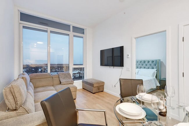 Building Photo - 13685-13102 102 Ave