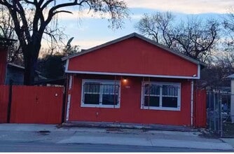 Building Photo - 1811 S Brazos St