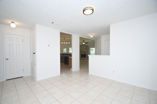 Foto del edificio - 2303 Old Dixie Dr