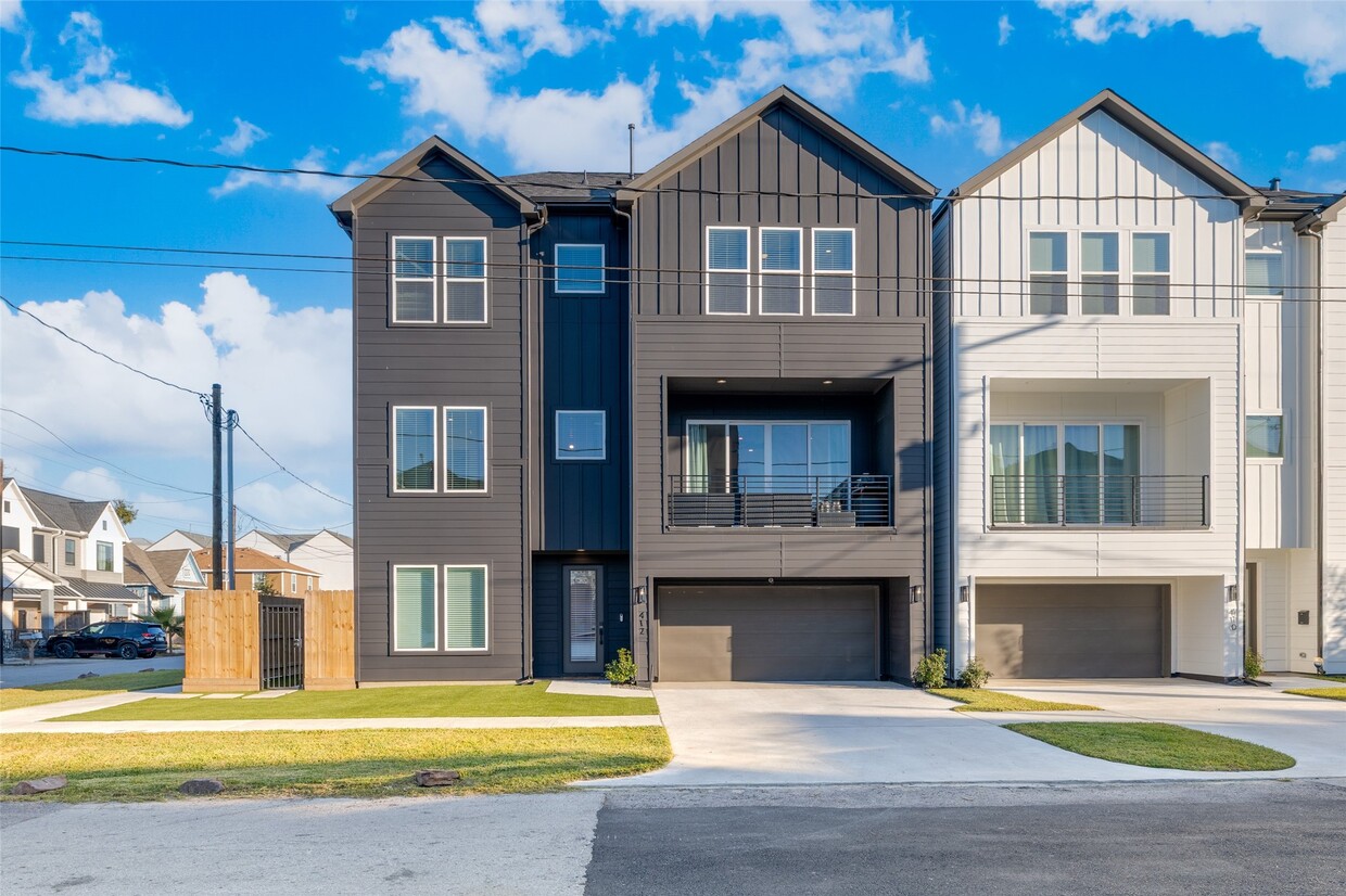 Foto principal - 412 N Nagle St