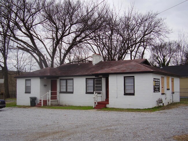 Building Photo - Tutwiler Court