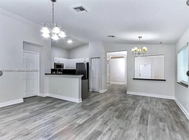 Foto del edificio - 1213 SW 46th Way