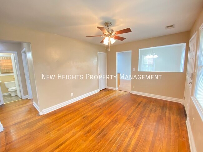 Building Photo - 544 Hansford Dr