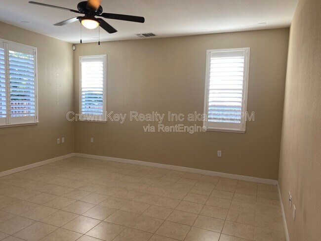 Foto del edificio - 18344 Spence Ave