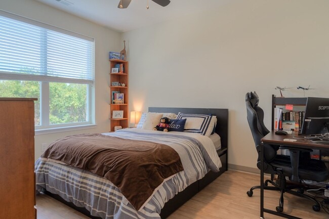 Interior Photo - Park37