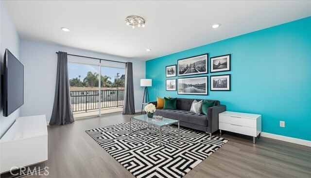 Foto principal - 400 N Acacia Ave