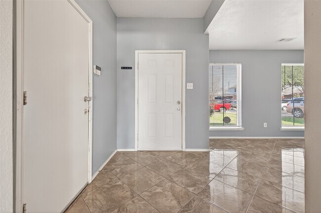 Foto del edificio - 17319 Lobo Trail