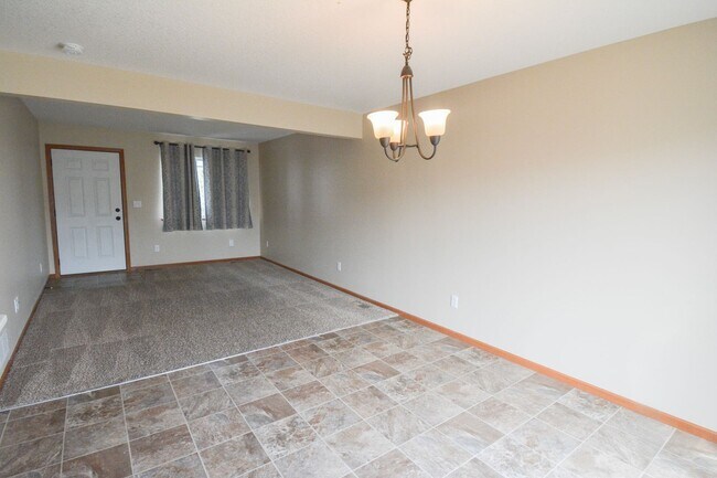 Building Photo - 3 Floor Townhome With Large Yard