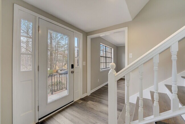 Building Photo - 3745 Londonderry Ct