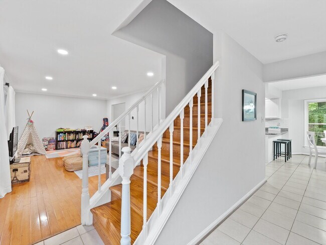 Foto del edificio - "Spacious 4-Bed Oasis with Scenic Views an...
