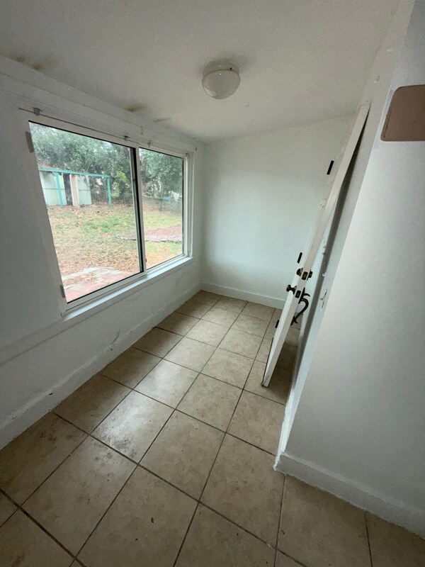 Foto del edificio - 1316 Woodbine St