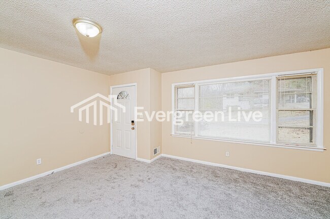 Foto del edificio - 2633 1st St NE