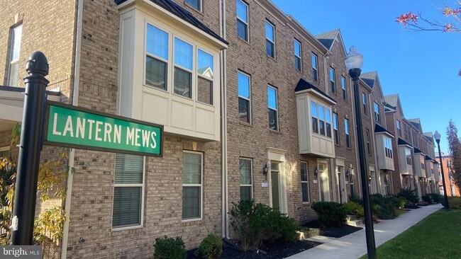 Building Photo - 1733 Lantern Mews