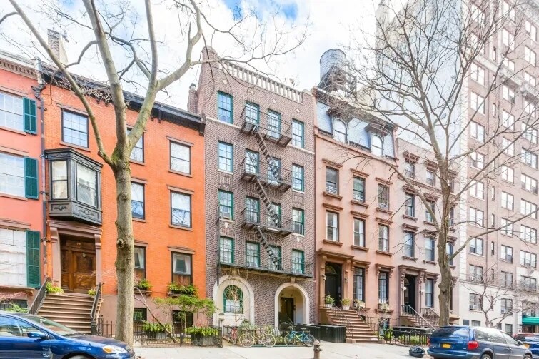 Building Photo - 16 Monroe Pl