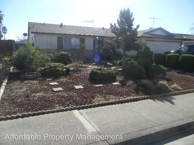 Primary Photo - 32243 Valiant Way