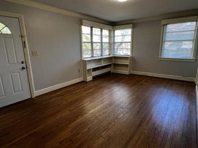 Photo - 308 Pettigru St Apartment