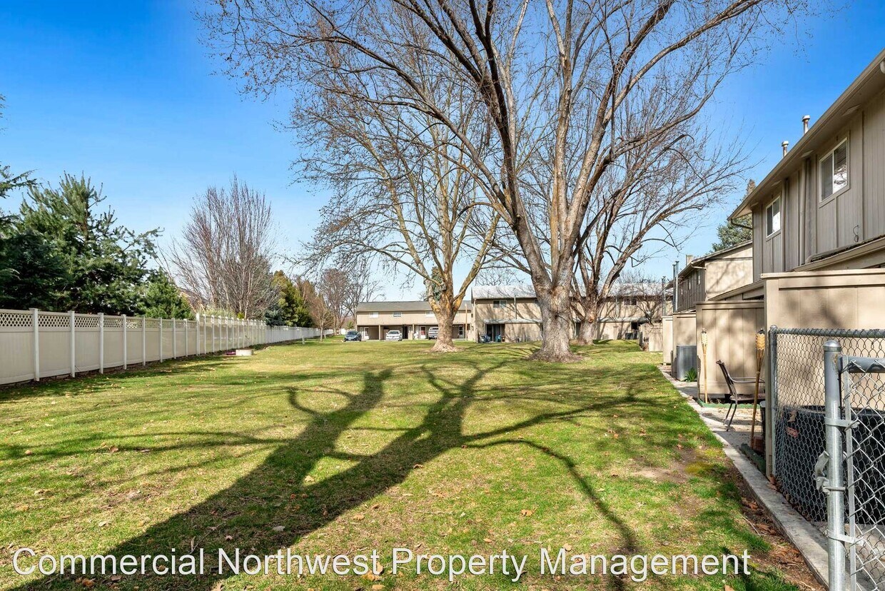 Primary Photo - 2 br, 1.5 bath House - 245 Eagle Glen Ln
