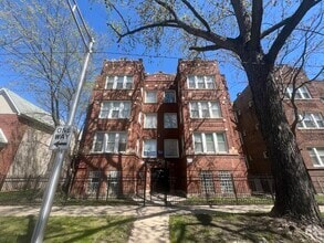 Building Photo - 1416 E 68th St