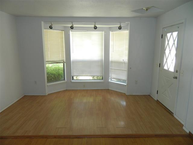 Foto del edificio - 1003 N Oak St