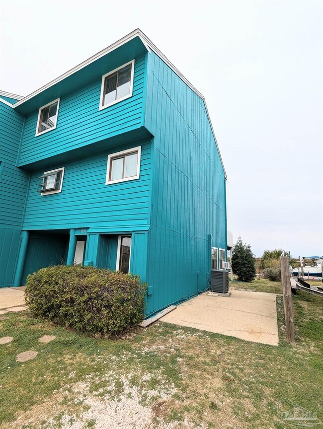 Foto del edificio - 3222 Quiet Water Ln