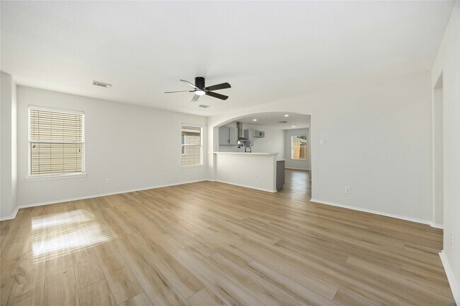 Building Photo - 1827 Cold River Dr