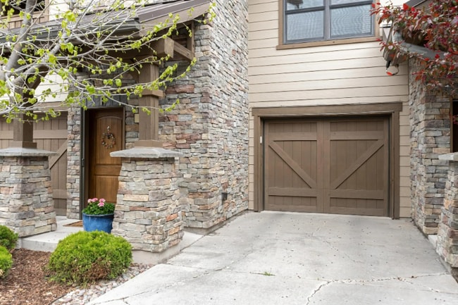 Building Photo - 6310 Locarno Dr