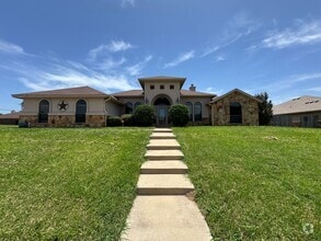 Building Photo - 4204 Joshua Dr