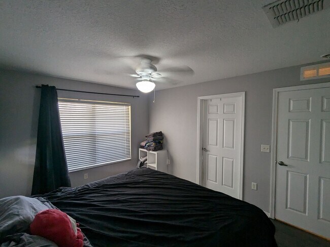 Building Photo - 4 Bedroom Single Family Home in Ruskin