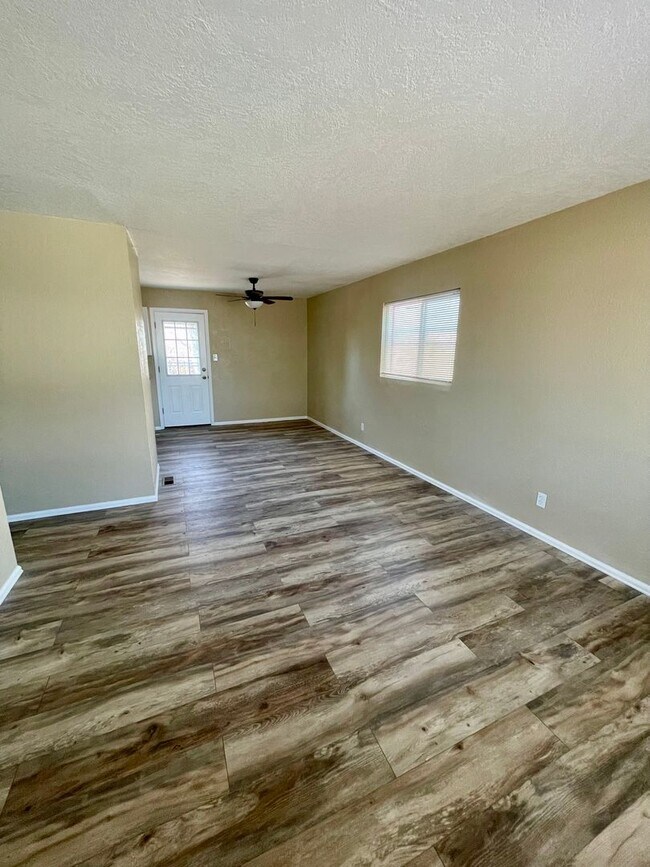 Foto del edificio - Newly renovated home in Widefield