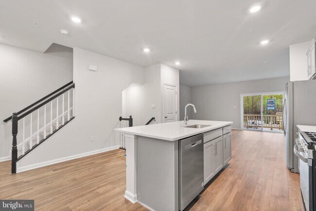 Foto del edificio - 8709 Cherrybark Rd