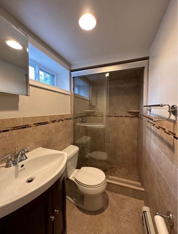 Building Photo - 32 Hazel St