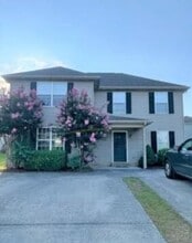 Building Photo - 2203 Bower Ln SE