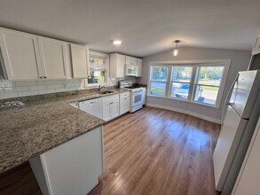 Building Photo - 23 Sunnybrooke Dr