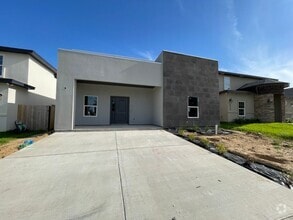 Building Photo - 5521 Conroe St