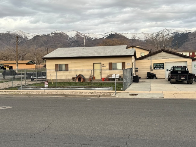 Building Photo - 294 N 300 W