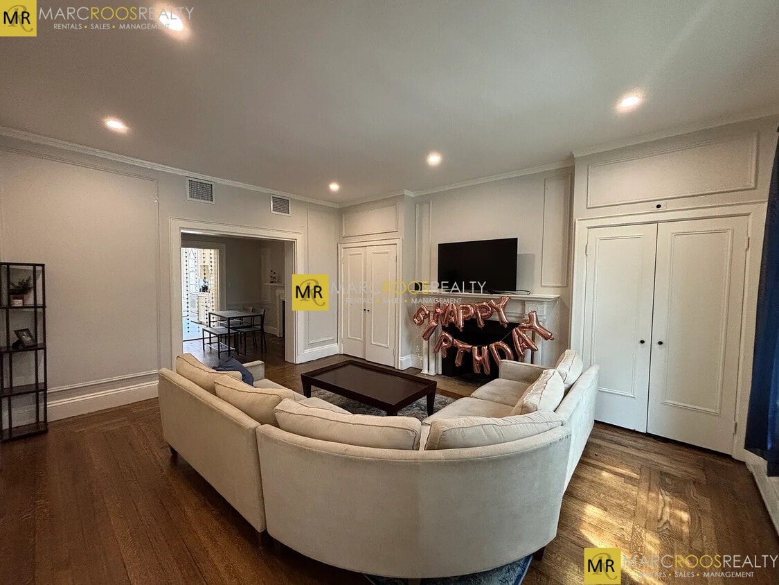 Foto principal - 1712 Beacon St