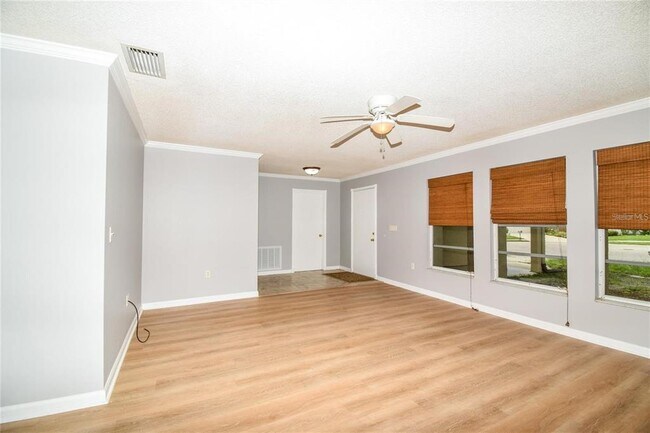 Foto del edificio - 2069 Country Meadows Ln