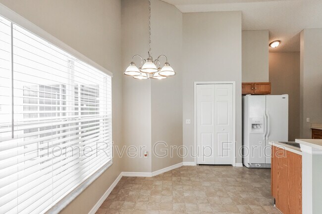 Building Photo - 5120 Violet Ln