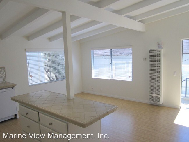 Building Photo - 1524 Monterey Blvd