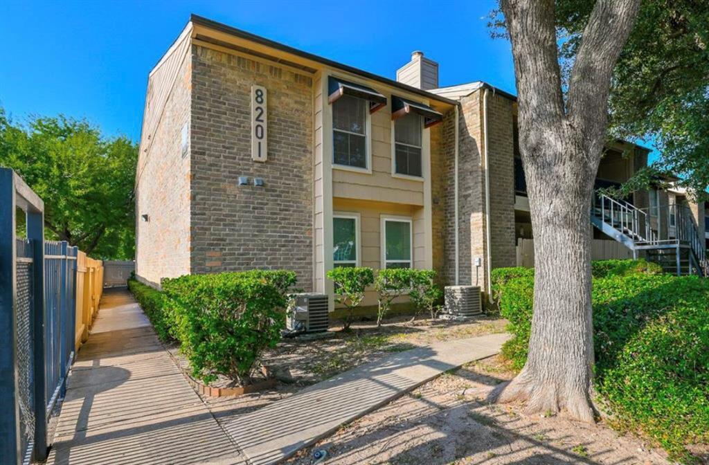 Foto principal - 8201 Richmond Ave.