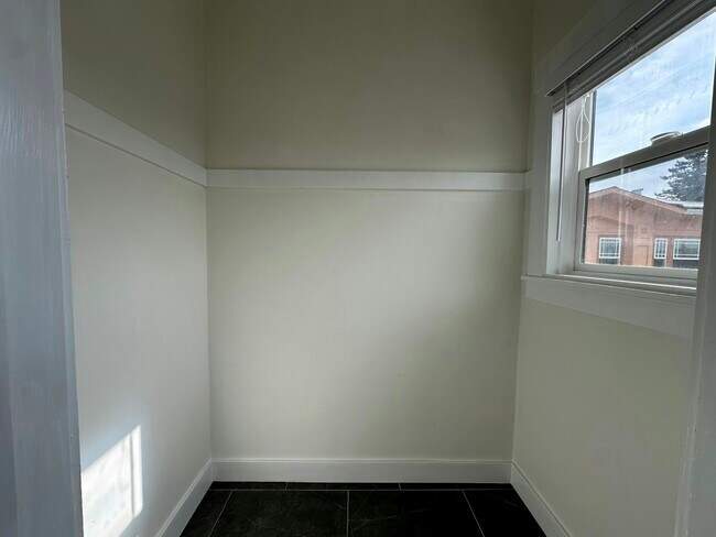 Foto del edificio - 444 40th St