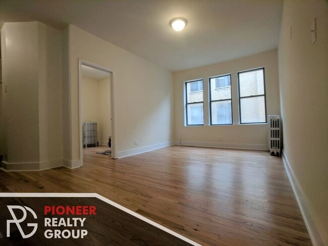 Foto del edificio - 1532 N Kedzie Ave