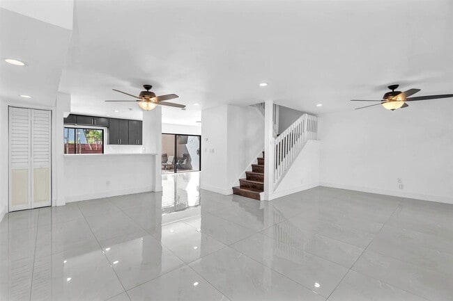 Building Photo - 3896 Meadow Ln