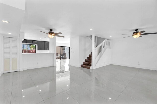 Foto del edificio - 3896 Meadow Ln