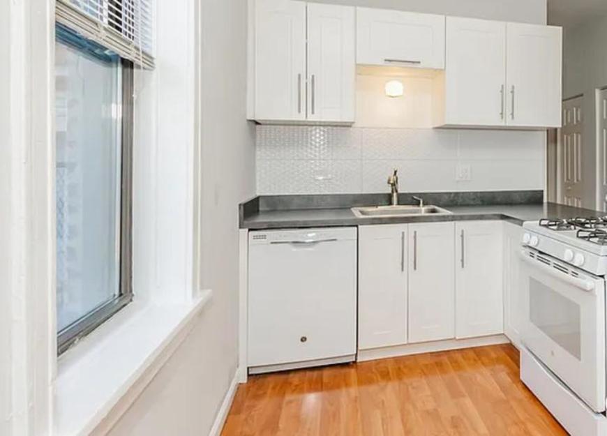 Foto principal - 2 bedroom in Chicago IL 60622