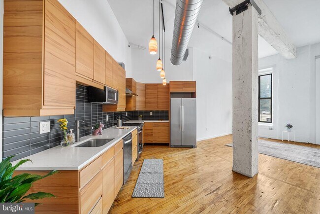 Building Photo - 428-40 N 13th St