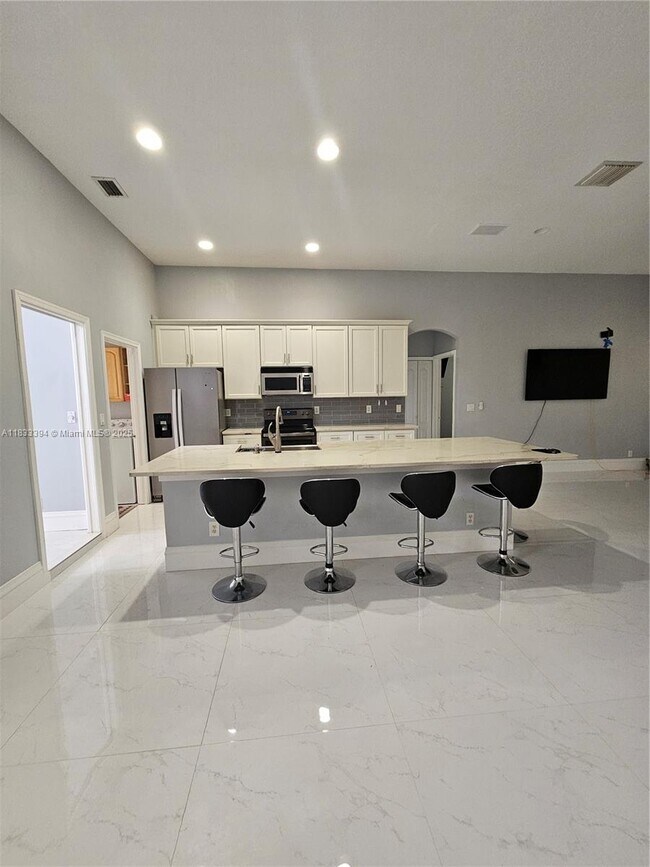 Foto del edificio - 16032 86th St N