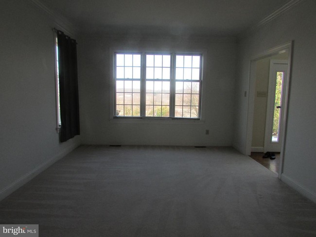 Building Photo - 17 Wilkinson Dr