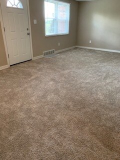 Living room - 410 Pennwood Dr